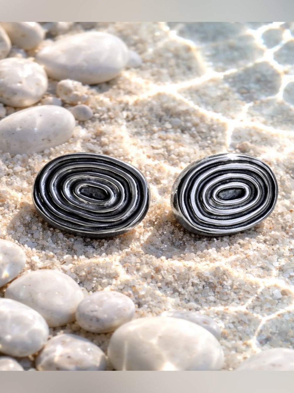 Vintage 925 Sterling Silver Modernist Concentric Ripple Oval Post Earrings